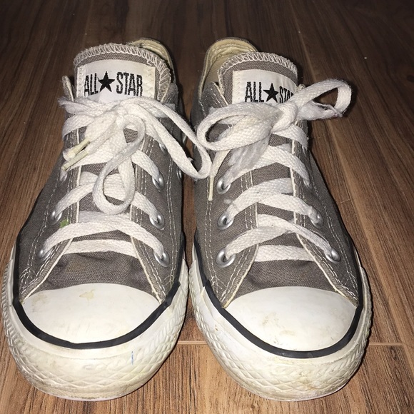Grey low top Converse (Women’s 6) - Picture 2 of 5